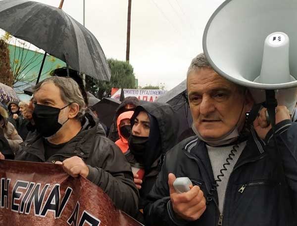 Στέφανος Πράσσος:Μήπως προλάβουμε να φάμε ξύλο και την από τρίτη γενιά πρωθυπουργών από το Μητσοτακέικο;