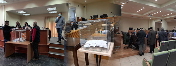 Σε εξέλιξη η εκλογική διαδικασία για την ανάδειξη του πρόεδρου του ΚΙΝΑΛ -ΠΑΣΟΚ στην Κοζάνη- Φωτογραφίες από το Κοβεντάρειο και το Εργατικό Κέντρο