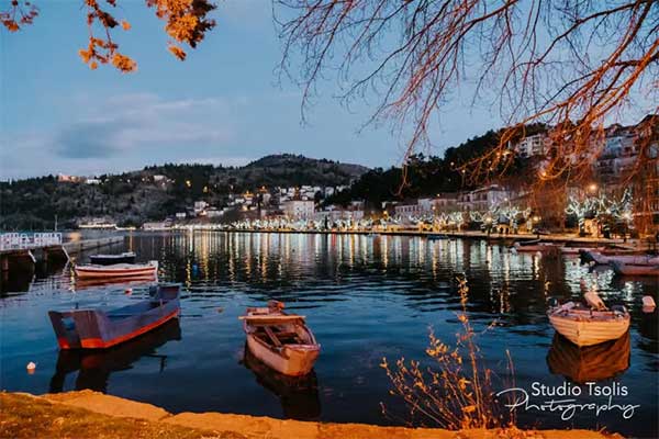 Φωτογραφικό οδοιπορικό στη χριστουγεννιάτικη Καστοριά