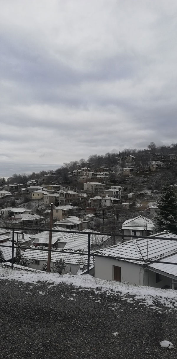 Χιονισμένο τοπίο στη Μεταμόρφωση Κοζάνης
