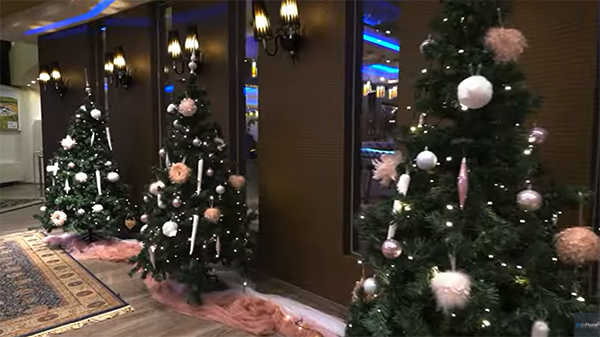 Το ξενοδοχειακό συγκρότημα Παντελίδης φόρεσε τα Χριστουγεννιάτικα του