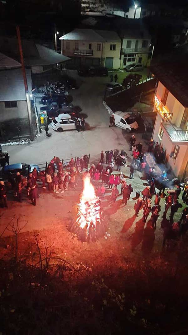 Άναψαν οι φωτιές στον Πολυπόταμο Φλώρινας