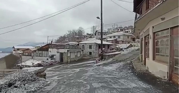 Χιονισμένη Καστανιά Σερβίων!!!