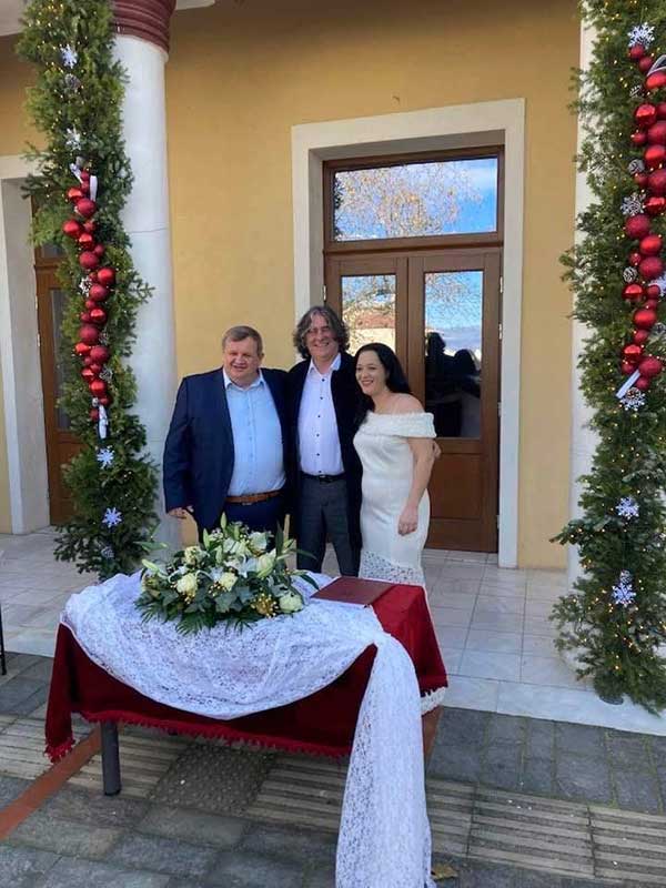 Γάμος με το καλημέρα του 2022:Νανά Γκαμπούρα και Χρήστος  Ποντίκης έγιναν ένα