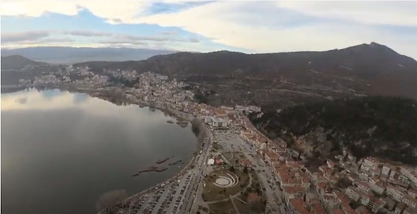 Πτήσεις πάνω από την Καστοριά με Paratrike και Paramotor (βίντεο)