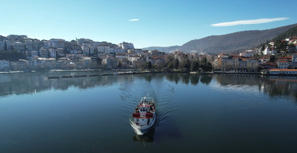 Έκτακτα δρομολόγια του καραβιού «Ολυμπία» στην Καστοριά για το τριήμερο της 25ης Μαρτίου