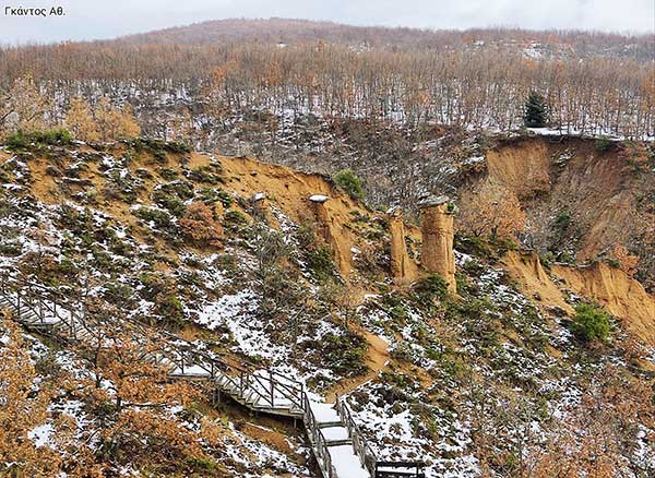Τα περίφημα Μπουχάρια και Νοχτάρια Μικροβάλτου με χιόνι!