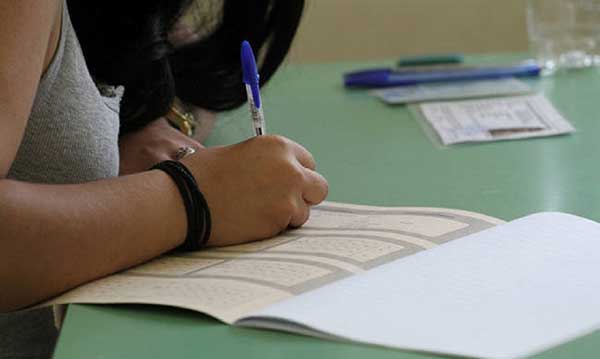 Δείτε τα θέματα των πανελληνίων στα τέσσερα μαθήματα των ΕΠΑΛ