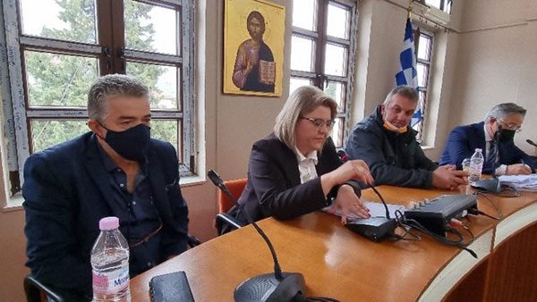 Άλλα δέκα κορίτσια στη δομή του Πενταλόφου – Για τα διόδια: Ο Μιχάλης Παπαδόπουλος δεσμεύτηκε ότι θα κάνει το παράλληλο δίκτυο από Μικρόκαστρο μέχρι Καλαμιά