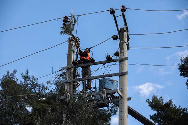 Πρόεδρος τεχνικών ΔΕΗ στο Πρώτο: Με 580€ γιατί να έρθουν στην ΔΕΗ εναερίτες να ρισκάρουν την ζωή τους;