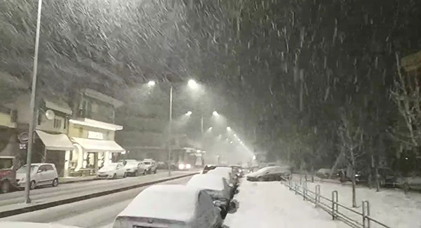 Πυκνή χιονόπτωση στη Φλώρινα