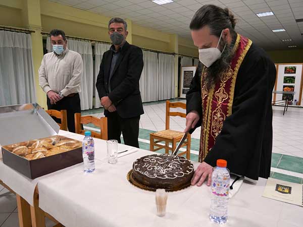Μαθητική Εστία: O Δήμαρχος Γρεβενών Γιώργος Δασταμάνης στην εκδήλωση κοπής της βασιλόπιτας (Φωτογραφίες)