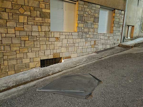 Καταγγελία αναγνώστη για βανδαλισμούς στη Μάρκου Μπότσαρη