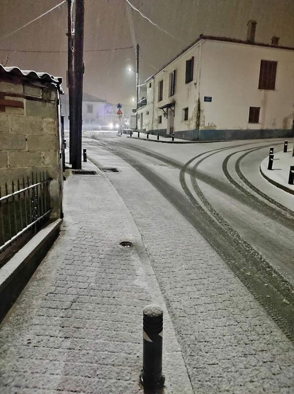 Χιονισμένο Βελβεντό πριν λίγο