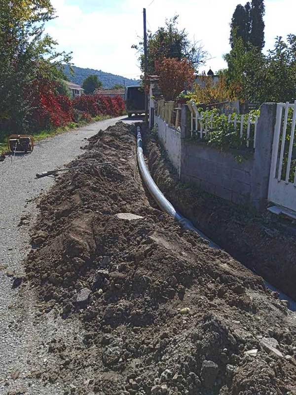 Μικρά προβλήματα αποχέτευσης βρήκαν λύση σε Λιβαδερό Τριγωνικό και Πλατανόρρευμα