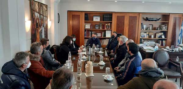 Συνάντηση του Περιφερειάρχη και της Αντιπεριφερειάρχη Καστοριάς με τους Δασικούς Συνεταιρισμούς Καστοριάς
