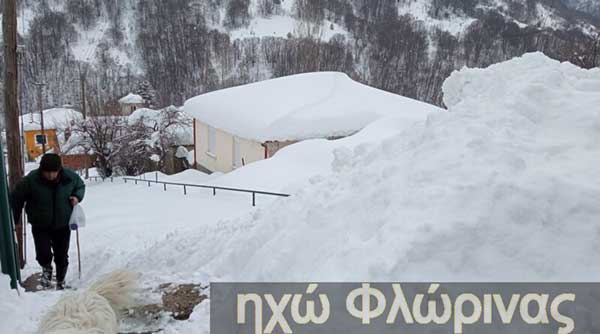 Μεγαλώνουν τα… βουνά από χιόνι στην τοπική κοινότητα Δροσοπηγής Φλώρινας