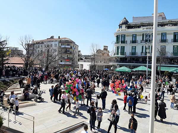Εικόνες από την κεντρική πλατεία της Κοζάνης