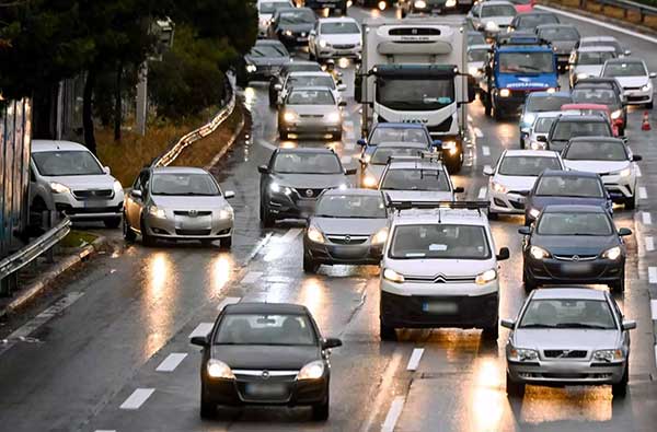 Έξυπνες συμβουλές για να μειώσουμε την κατανάλωση καυσίμου