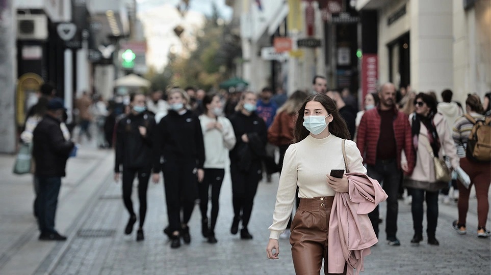 Μέτρα για τον κορωνοϊό – Είναι επίσημο: Τέλος από το Σάββατο η χρήση μάσκας σε εξωτερικούς χώρους