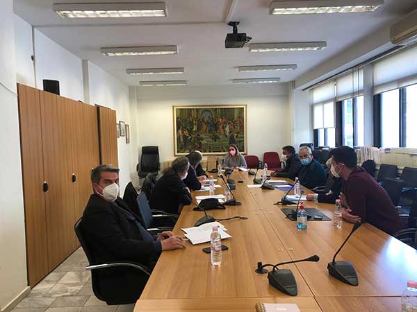 Σύσκεψη στην ΠΕ Κοζανης για τις αντιπυρικές ζώνες στα Πιέρια και το κομμένο ρεύμα στο Καταφύγι