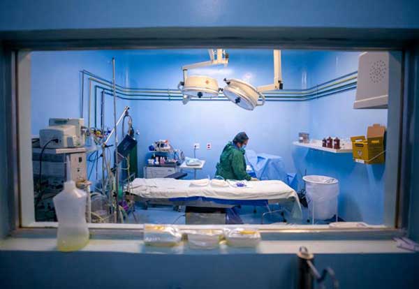 Πώς θα λειτουργήσουν τα απογευματινά χειρουργεία στο ΕΣΥ – Οι αμοιβές και η συμμετοχή των ασφαλισμένων