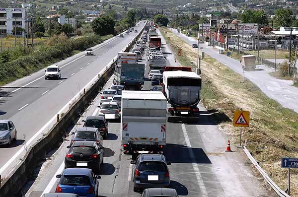Απαγόρευση κυκλοφορίας φορτηγών μέγιστου επιτρεπόμενου βάρους άνω των 3,5 τόνων κατά την περίοδο του εορτασμού της 25ης Μαρτίου 2025