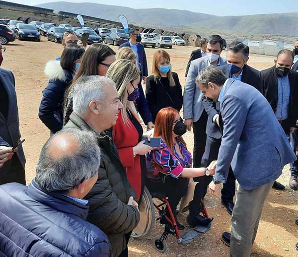 Η Βασιλική Σιαλβέρα ζήτησε από τον Πρωθυπουργό τη λειτουργία του προσωπικού βοηθού ΑμΕΑ και στην επαρχία