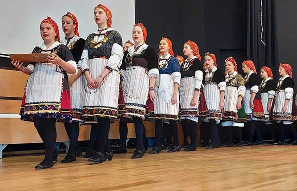 Οι Λαζαρίνες του Κρόκου στο Μουσικό Γυμνάσιο Πτολεμαΐδας