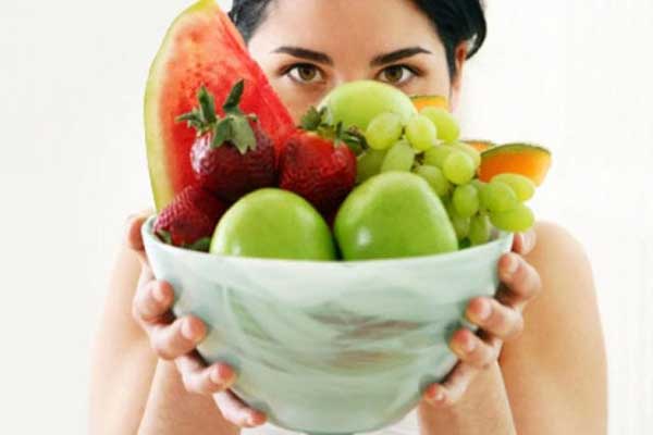 Έρευνα σοκ: Αντί για φρούτα τρώμε τοξίνες