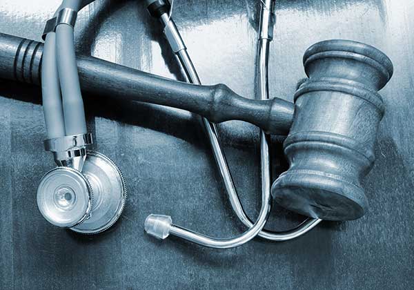 Εγκληματικές αμέλειες γιατρών του Μαμάτσειου και του Μποδοσάκειου – Καθυστερεί η αποζημίωση στην οικογένεια της θανούσης επιτόκου από την Φλώρινα