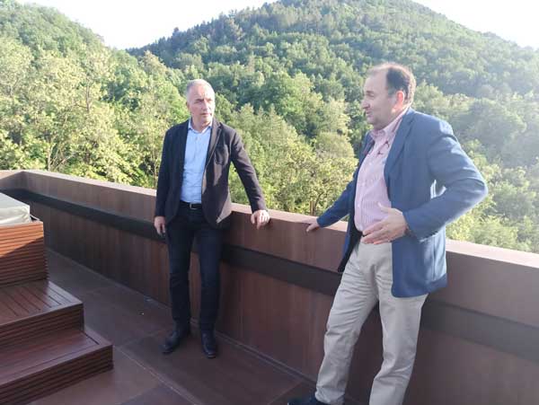 Επισκέψεις Καλαφάτη σε επιχειρήσεις της Δυτικής Μακεδονίας που έχουν ενταχθεί στον Αναπτυξιακό Νόμο