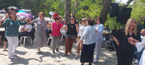 Πραγματοποιήθηκε χτες το γλέντι του Λαογραφικού Ομίλου Κοζάνης “Φίλοι της παράδοσης”