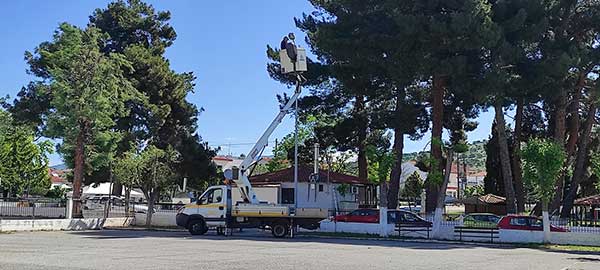 Αντικατάσταση,επισκευή και επιδιόρθωση στον φωτισμό στα Πετρανά