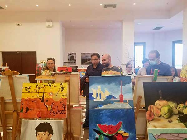Σέρβια: Εικόνες από τα εγκαίνια της έκθεσης των εικαστικών εργαστηρίων του Καλλιτεχνικού Σχολείου Κοζάνης