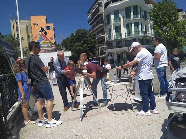 Η εκδήλωση του Αστρονομικού Συλλόγου Δυτικής Μακεδονίας για το θερινό ηλιοστάσιο στην κεντρική πλατεία Κοζάνης
