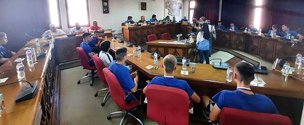  Ο Δήμος Εορδαίας τίμησε την κορυφαία ομάδα ποδοσφαίρου ολόκληρης της Π.Ε. Κοζάνης, την Κ-15 της Ένωσης Ποδοσφαιρικών Σωματείων Κοζάνης, για την κατάκτηση του Πανελληνίου Πρωταθλήματος Προεπιλογής Εθνικών Ομάδων.