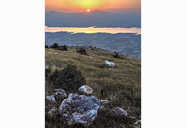 Ηλιοβασίλεμα από την Καστανιά Σερβίων