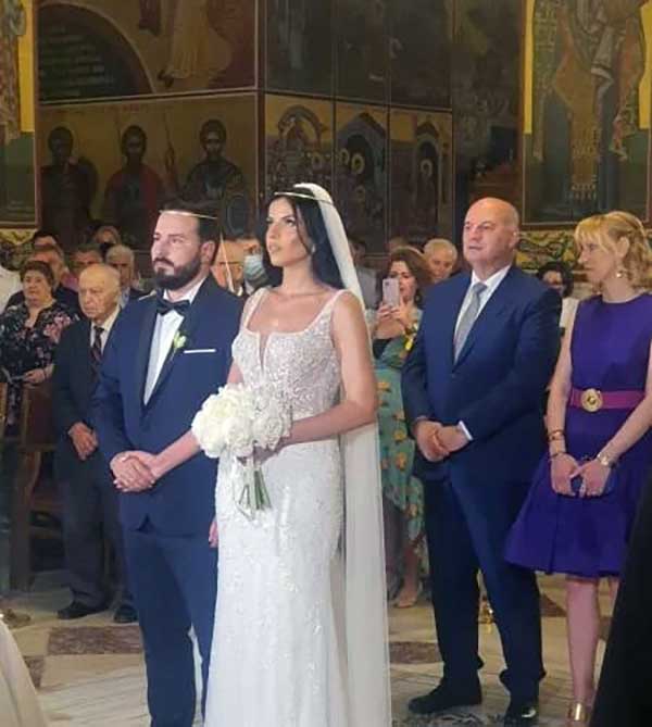 Στεφανώθηκε ο Βοϊώτης καρδιολόγος και πολιτευτής της ΝΔ Διαμαντής Γκολιδάκης από τον υπουργό Δικαιοσύνης Κώστα Τσιάρα