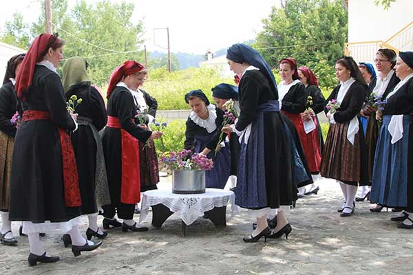 Καταφύγι Κοζάνης: Έθιμο “Κλήδονα” (ή “Μαρούδας”)