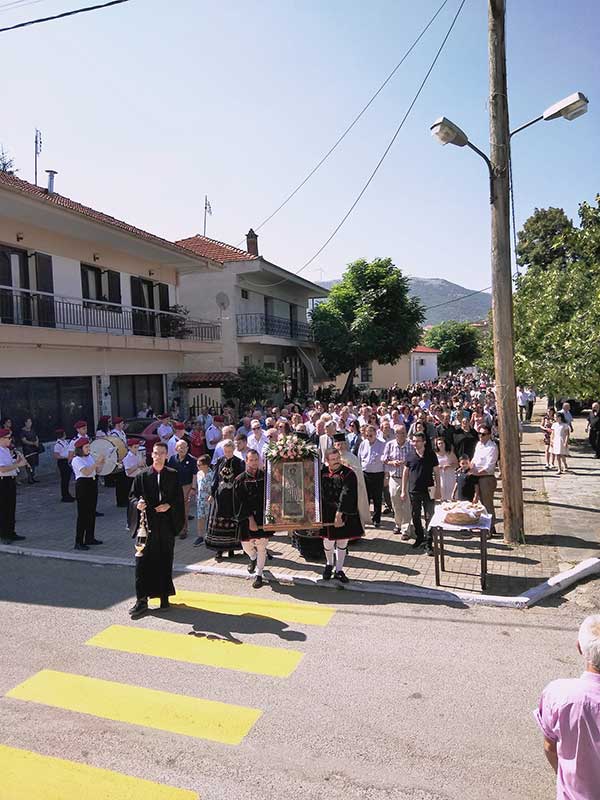 Η περιφορά της Αγίας Παρασκευής στη Γαλατινή