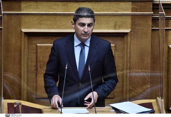 Λευτέρης Αυγενάκης: «Παράταση στα ερασιτεχνικά σωματεία για την επικαιροποίηση της εγγραφής τους στο Μητρώο»