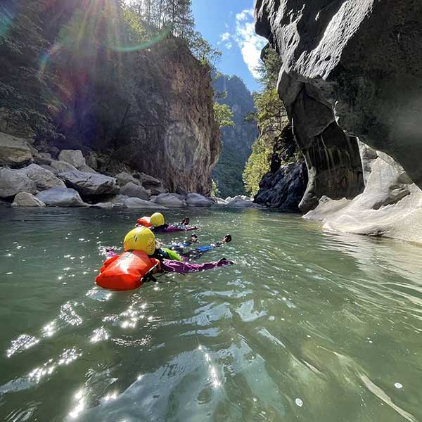Ο Ε.Ο.Σ. Κοζάνης διοργανώνει διάσχιση του ποταμού Αώου (canyoning) την Κυριακή 31 Ιουλίου