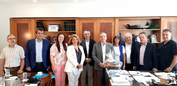 Ο Αναπληρωτής  Υπουργός Ανάπτυξης και Επενδύσεων Νίκος Παπαθανάσης στην Καστοριά- Συνάντηση στην  Π.Ε. Καστοριάς, παρουσία του Περιφερειάρχη