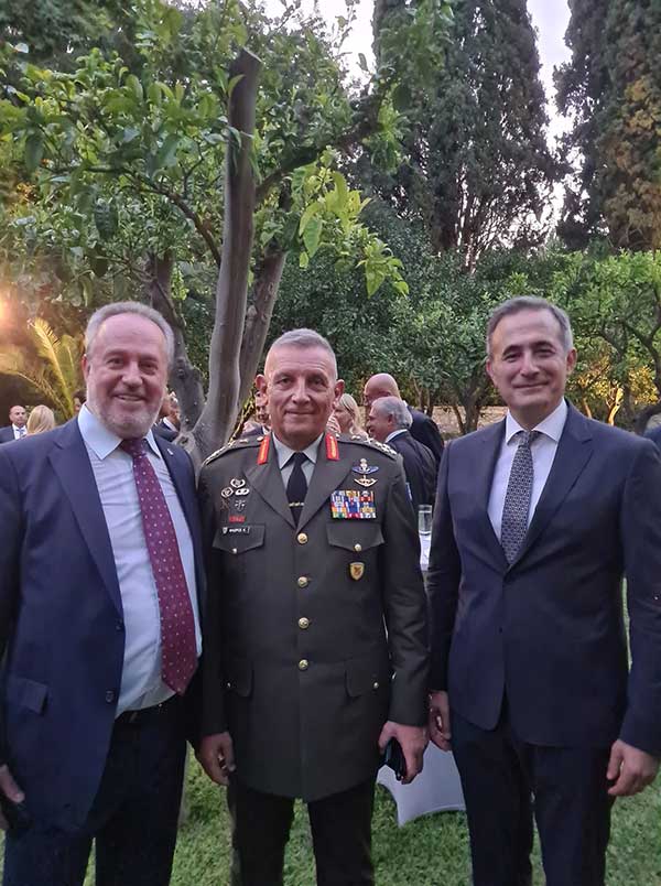 Στην 48η Επέτειο για την Αποκατάσταση της Δημοκρατίας στο Προεδρικό Μέγαρο ο Στάθης Κωνσταντινίδης