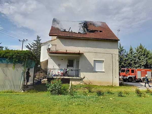 Κεραυνός χτύπησε σπίτι στην Λάρισα
