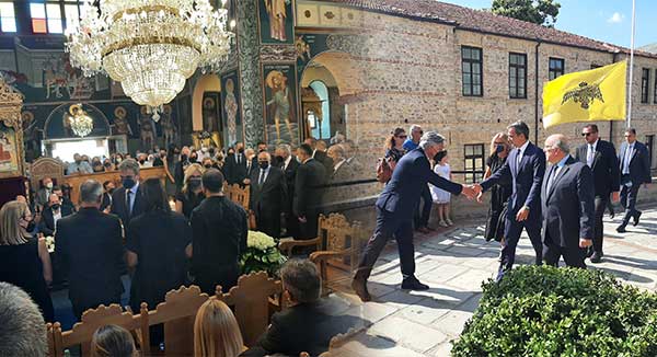 Ο πρωθυπουργός Κυριάκος Μητσοτάκης στη Σιάτιστα για την εξόδιο ακολουθία του ευεργέτη Νικόλα Παπαγεωργίου