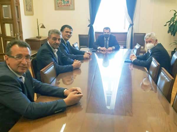 Γρεβενά: Κυβερνητικές δεσμεύσεις για παλιό νοσοκομείο, οδικό δίκτυο και βραχοπτώσεις Σπηλαίου εξασφάλισε η επίσκεψη Δασταμάνη στην Αθήνα
