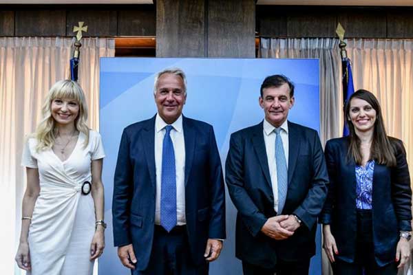 Μνημόνιο Συνεργασίας μεταξύ ΥΠΕΣ, Ε.Κ.Δ.Δ.Α. και ΕΚΠΑ για την υγεία και ευημερία των δημοσίων υπαλλήλων