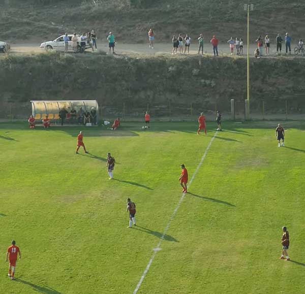 Ποδοσφαιρικός αγώνας στο Λιβαδερό, στη μνήμη του Θανάση Παπαχαρισίου